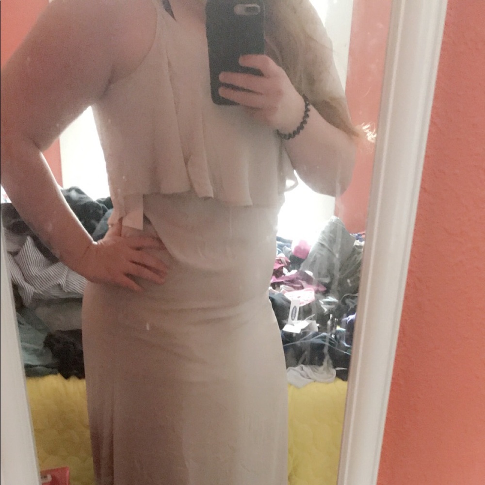 CAITLIN RUFFLE MAXI DRESS ~ SHOW ME THE RING CRISP - Picture 5 of 8